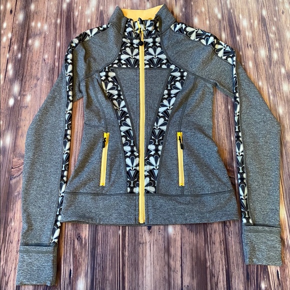 Ivivva zip up - Picture 1 of 6